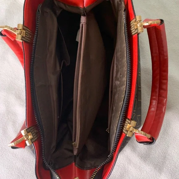 Mei&Ge Purse - Picture 3 of 4